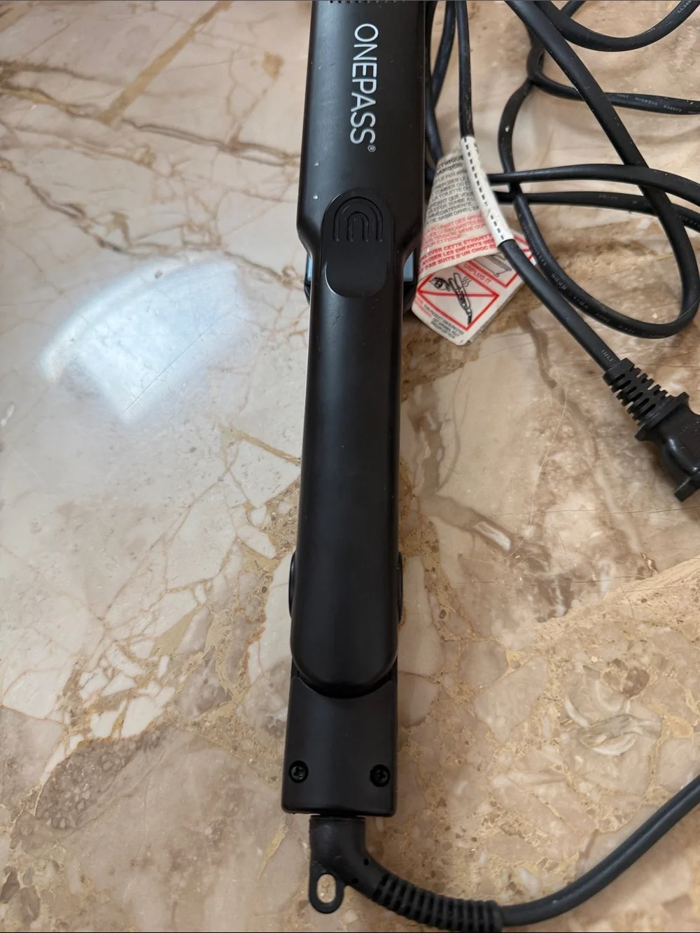 Bio Ionic OnePass Black Ceramic Flat Iron Hair Straightener